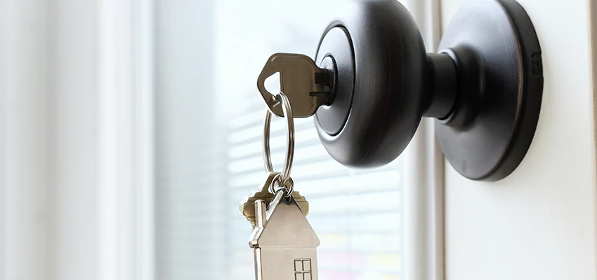 Bifold Door Knob Replacement in West Sacramento, California